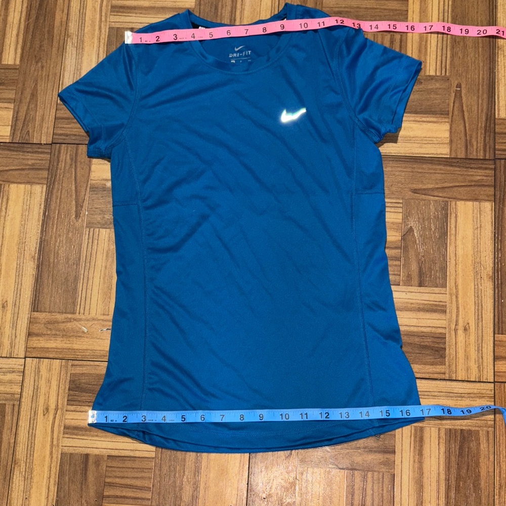 Nike Women's Short Sleeve Blue Tee - Picture 3 of 7